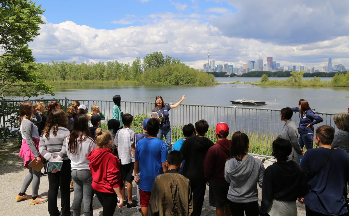 high school group visits Tommy Thompson Park