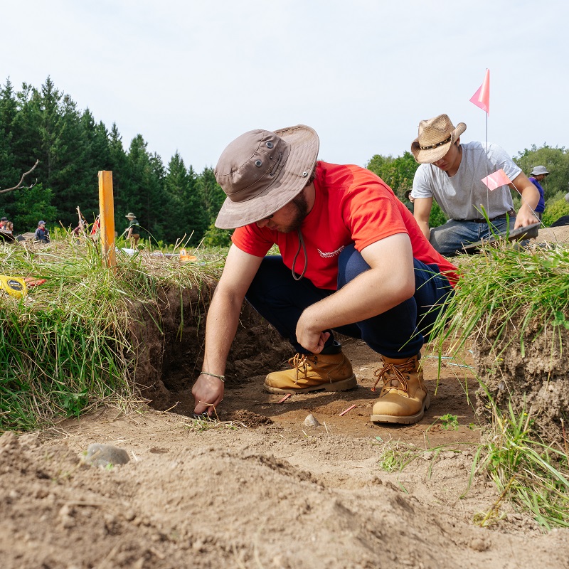 high school student takes part in Boyd Archaeological Field School project